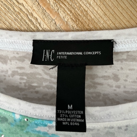 INC. international concepts White and Teal Floral Women's Top - Picture 3 of 3